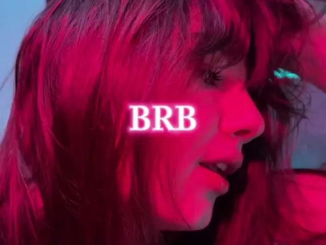 -FoxAlisa- on BongaCams