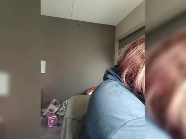 Adelaideskyy on BongaCams