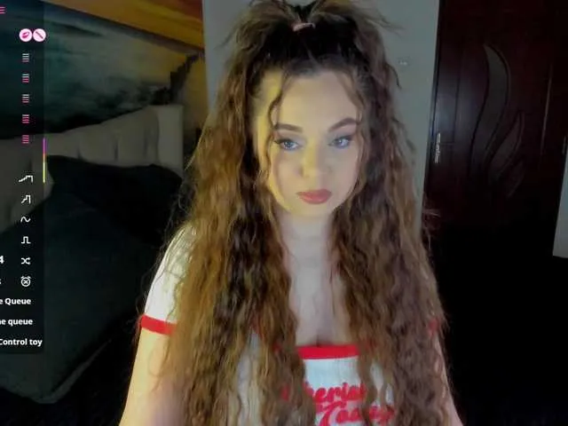 alexispixie — Hello there! Let's have a nice timeGet me warmed up first and then let's start the show  @total Let's hit this little goal  @remain