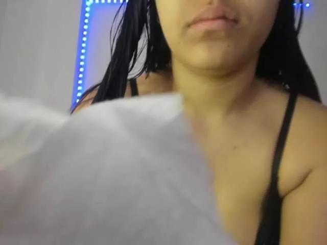 annie-sweet on BongaCams 