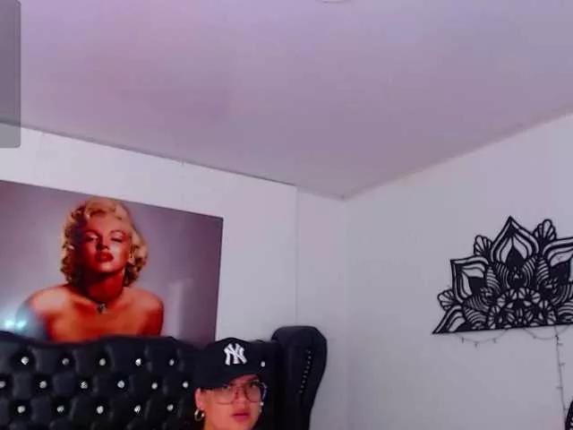 arianagonzale on BongaCams 