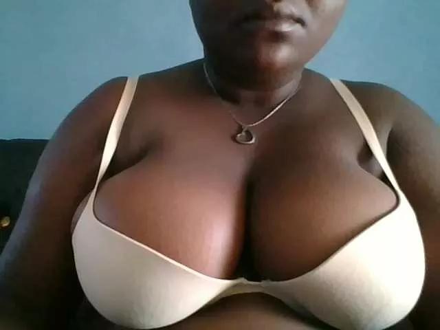 Aurola1 on BongaCams