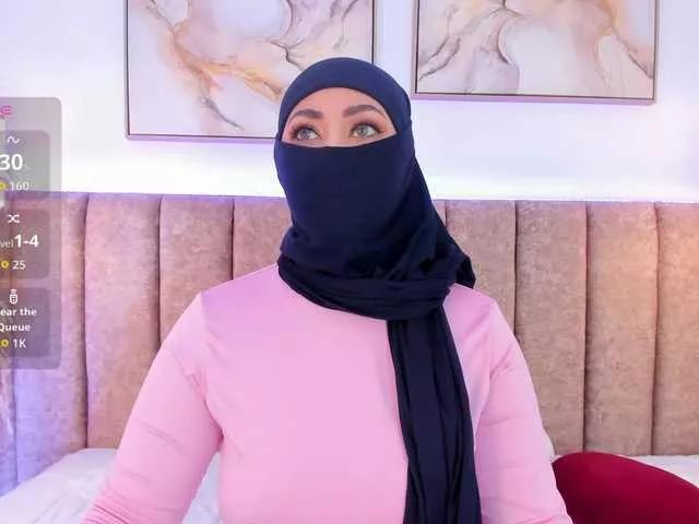 Offline Azzaa0 on BongaCams