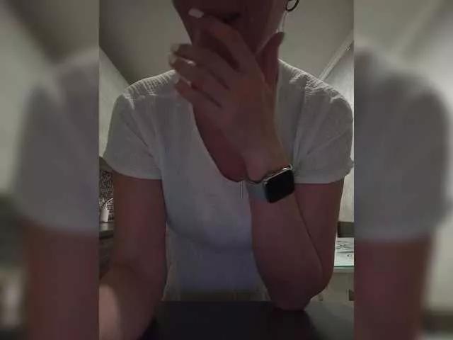 Offline Biggirl777 on BongaCams