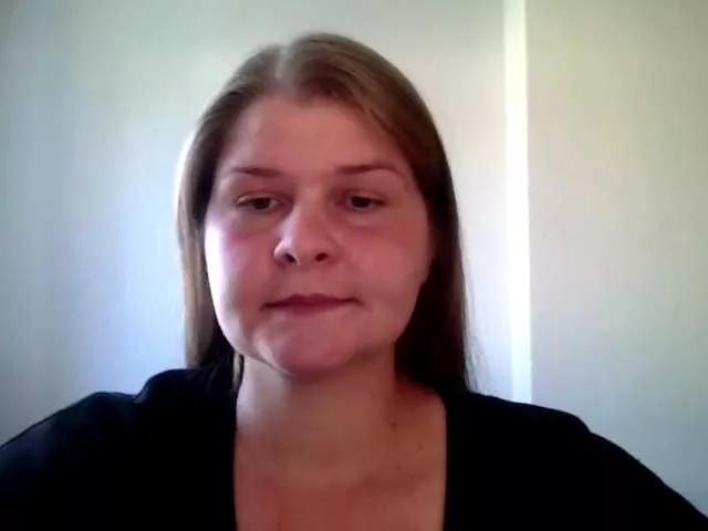 CarolineKiss on BongaCams