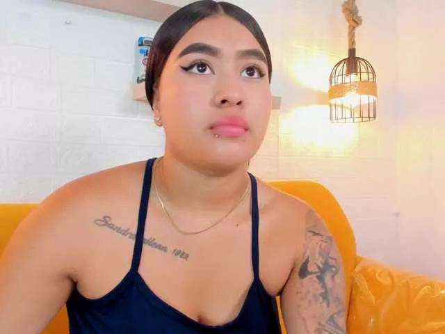 Catalinarose on BongaCams 