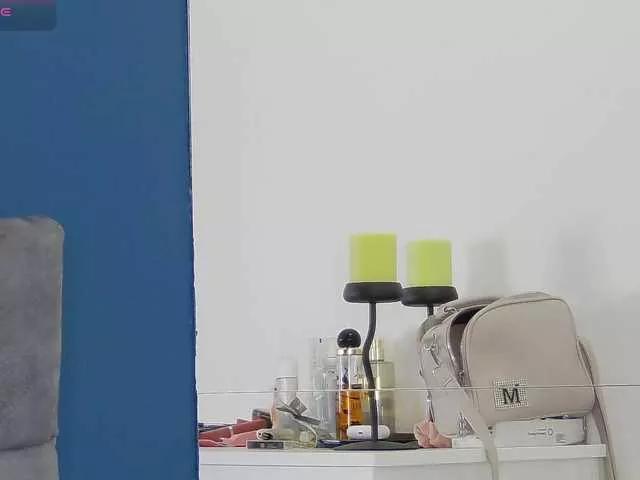 Offline CelineMeyer on BongaCams