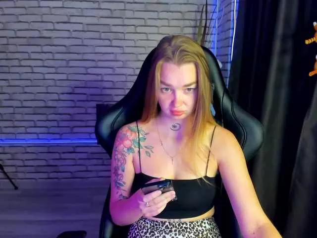 Cheryl-Kelly on BongaCams