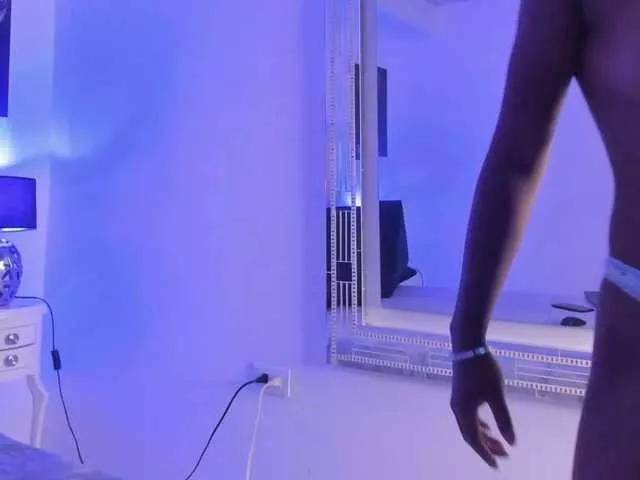 darkhoney1 on BongaCams