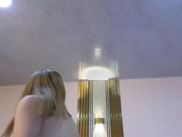 Emma-Blonde