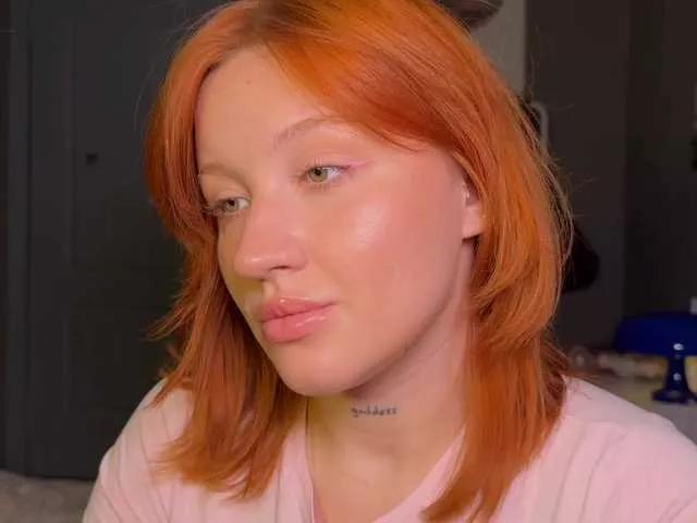 Eva-Kisa from BongaCams