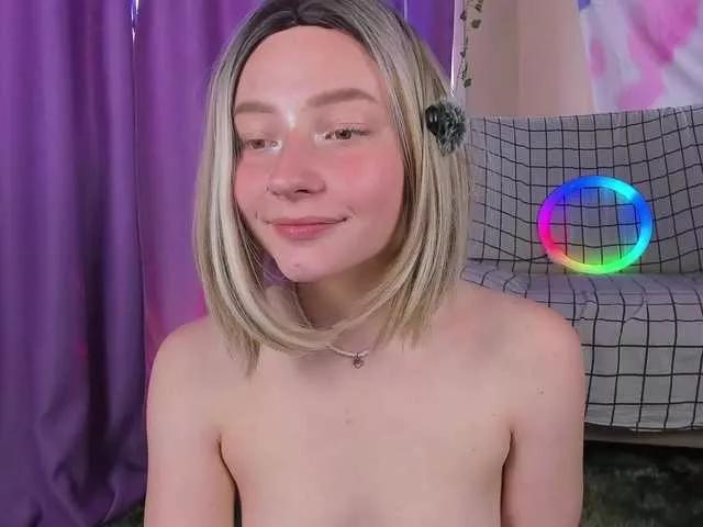 Freechat FlexxyLexy on BongaCams