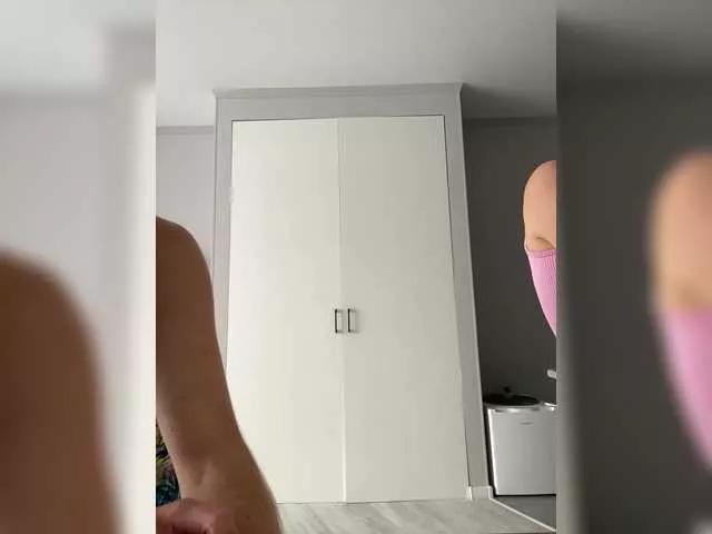 Gummy-Bears on BongaCams 