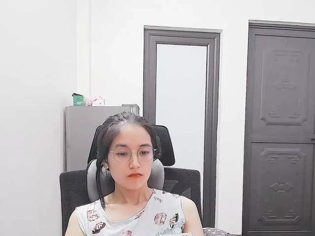 Hana099 on BongaCams