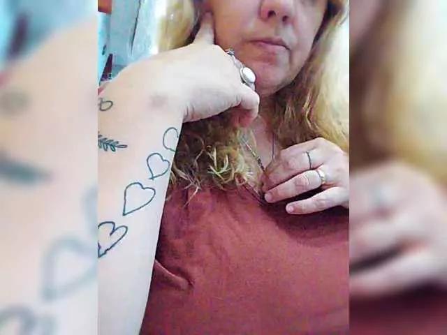 HOTBABYSUCKS1