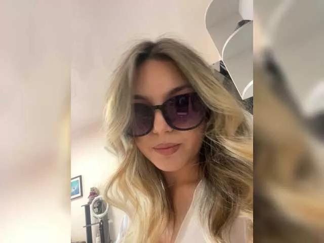 JULIE21 on BongaCams