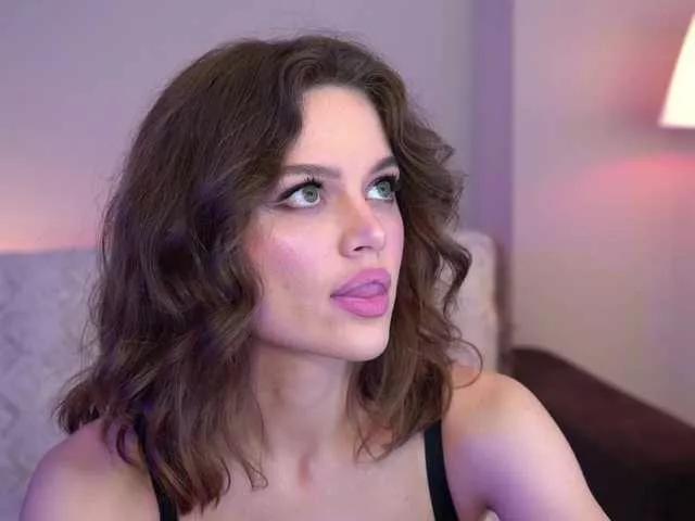 Offline Kadriaa on BongaCams