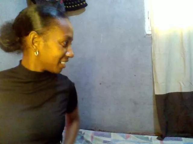 Kaishaa on BongaCams