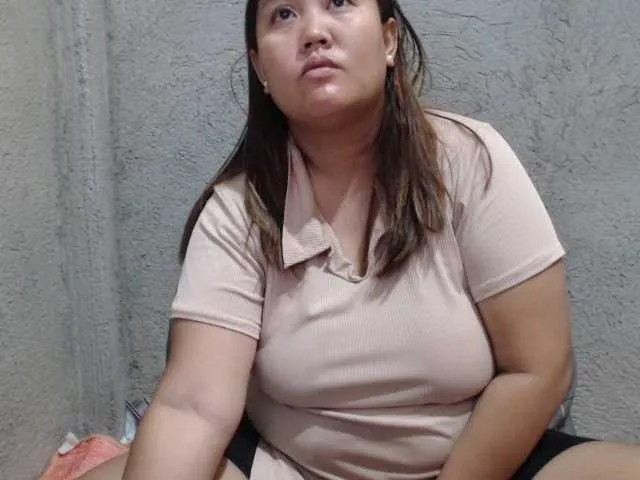 kate302 on BongaCams