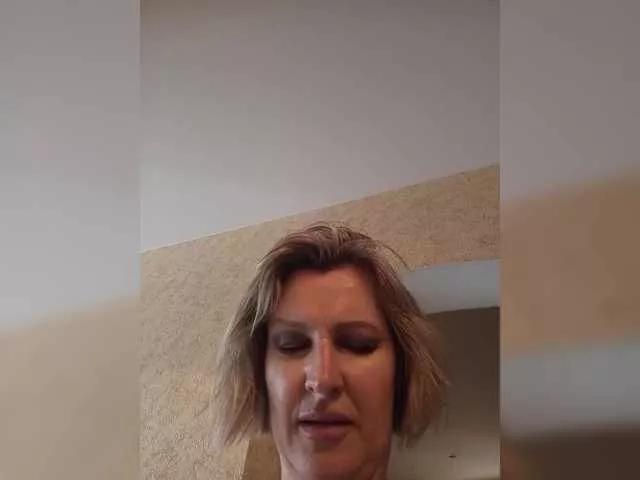 Offline LagoonJoy on BongaCams