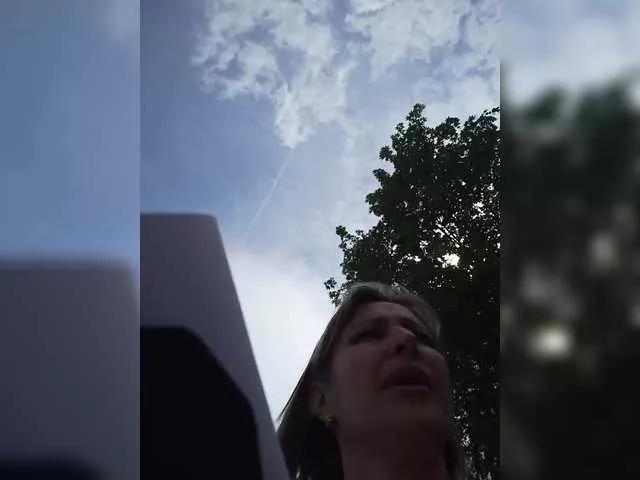 Offline LagoonJoy on BongaCams