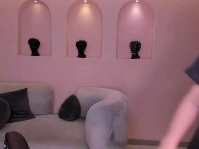 Offline LizzCooper on BongaCams