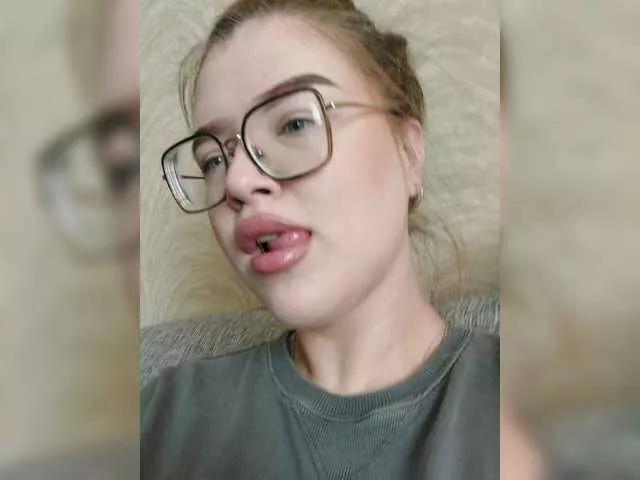 LorrieBritney on BongaCams 