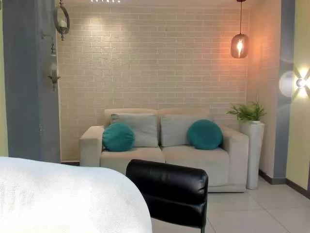 Offline MadisonKane on BongaCams