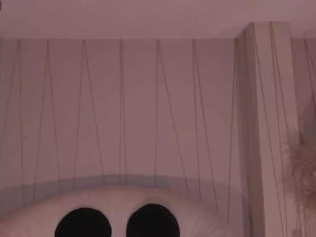 MaiaCollins1 on BongaCams