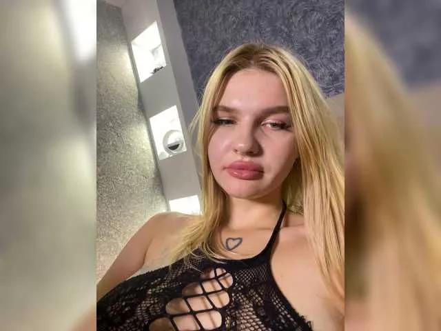 Melaniamyr on BongaCams