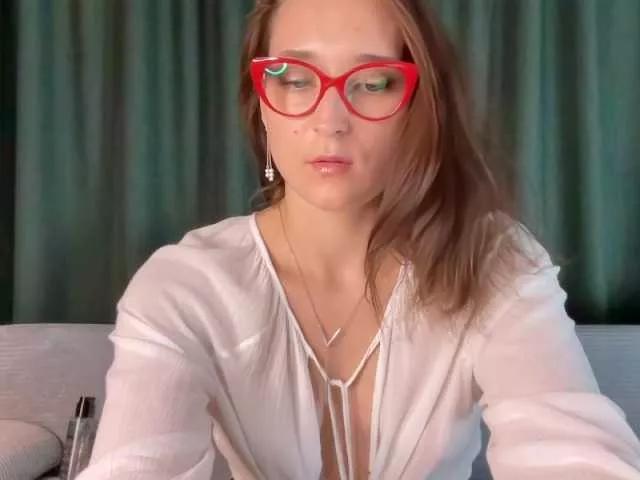 PaulineKo on BongaCams