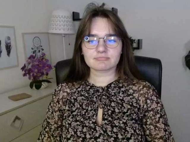Offline perfectJulie on BongaCams