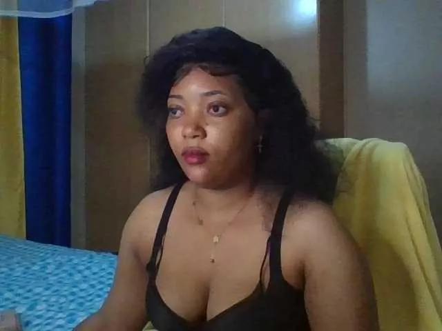 Queensophie22 on BongaCams