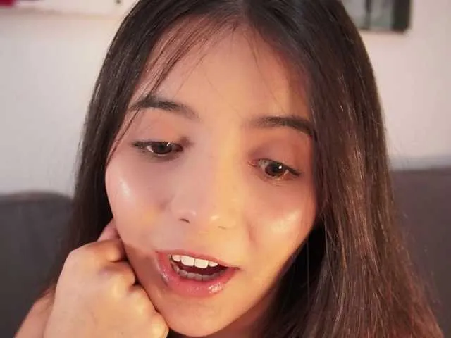 BongaCams raychellblack is Freechat raychellblack — @remain restantes para empezar el show: Hot dancing in panties. #cute #latina #young #natural