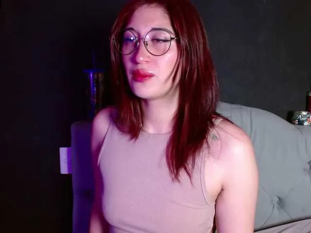 Offline Red-moonn on BongaCams