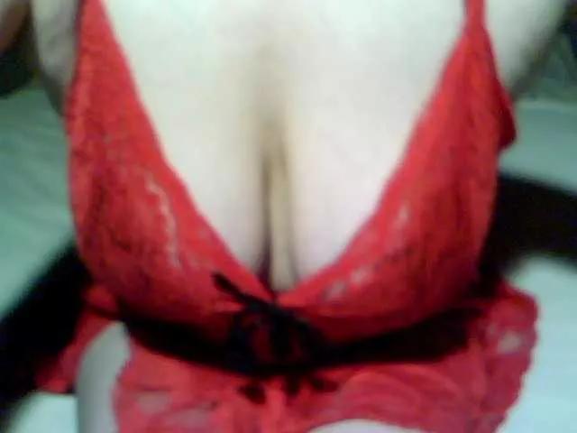 redcherry on BongaCams