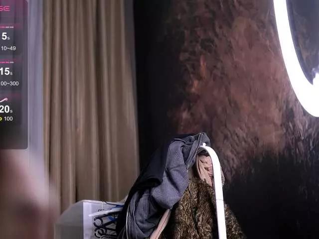 Offline RobertaRosetti on BongaCams