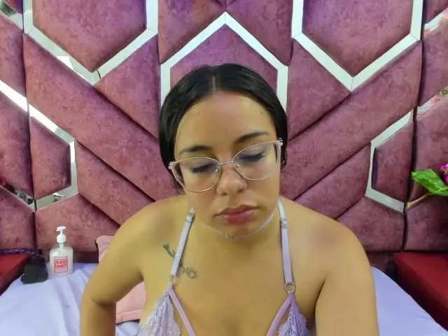 Offline RossiVioleta on BongaCams