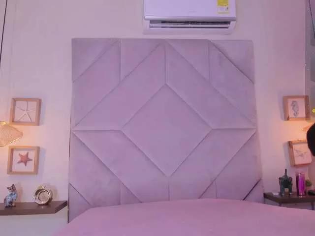 roxana-mill on BongaCams