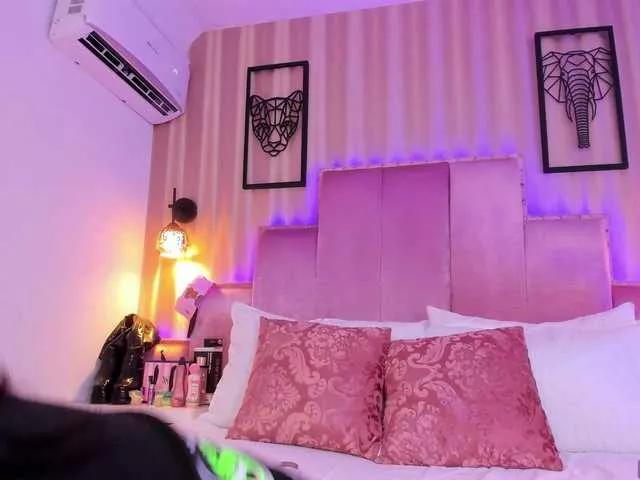 SamanthaAdelle on BongaCams