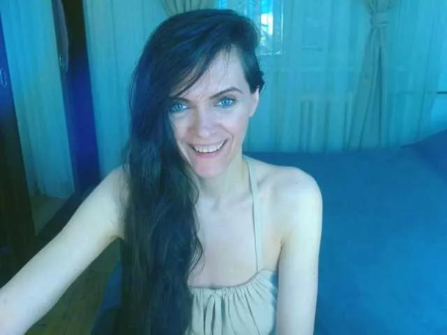 SexQueen11 on BongaCams
