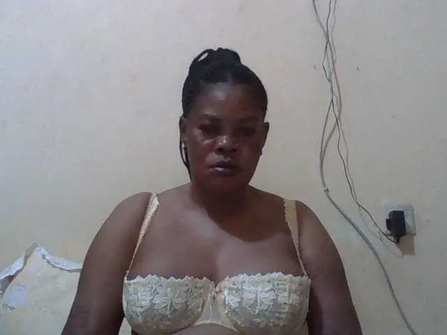 Sexydove on BongaCams