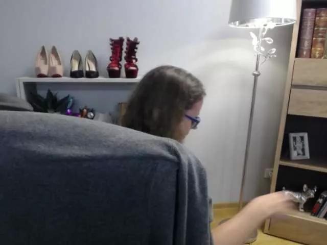 sparkleLizzy on BongaCams