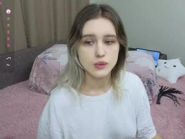 Offline stardusya on BongaCams