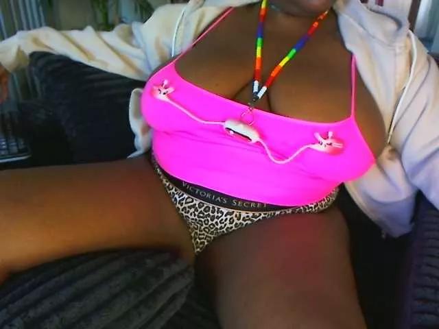 tittycity on BongaCams