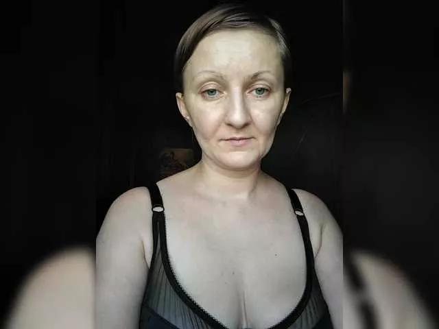 Zarevna on BongaCams