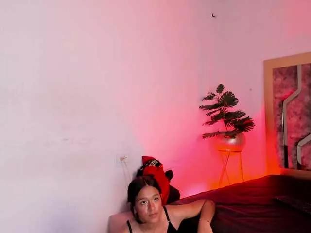 zoee-evans on BongaCams