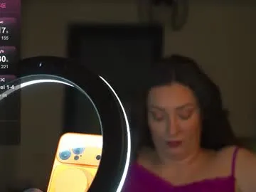 21tweetypie21 — #squirt #milf #new #bigboobies #bigass