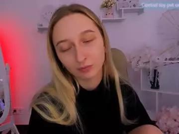 _ri_na_ on Chaturbate 