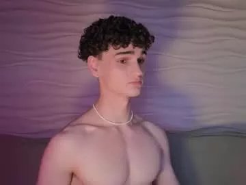 adam_21cm on Chaturbate 